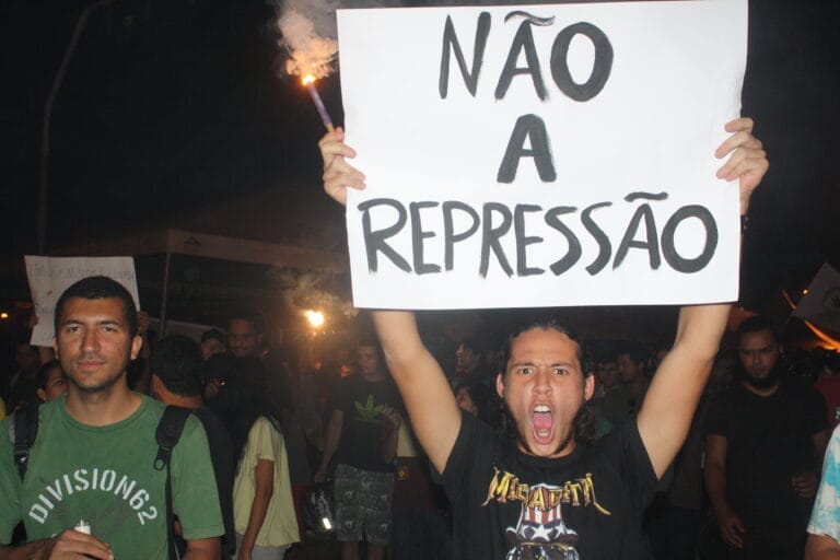 marcha2011_6231709e0f_o-768x512