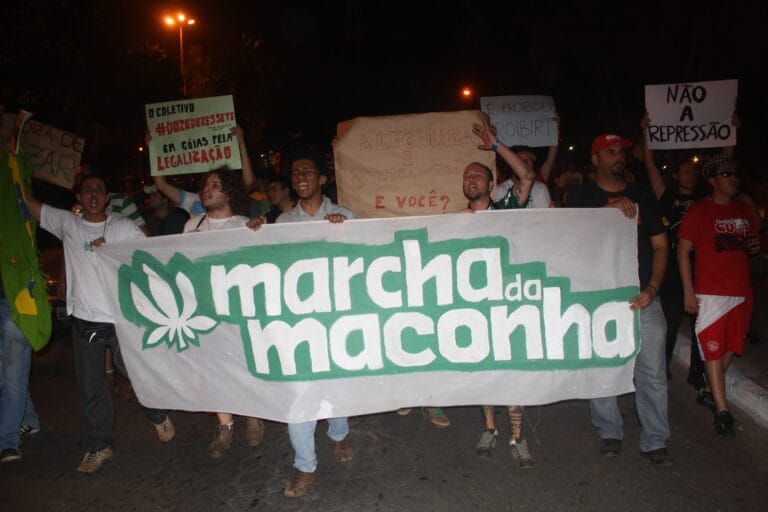 marcha2011_fdb8503675_o-768x512